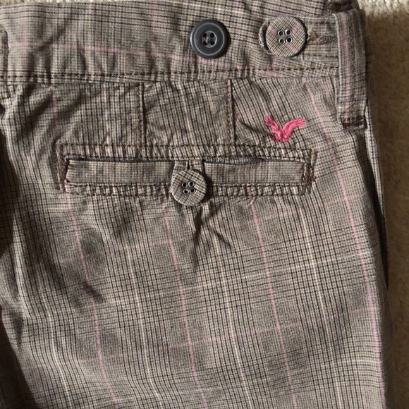 Juniors size 10 American Eagle walking shorts!  Fits below knee! - Picture 5 of 5